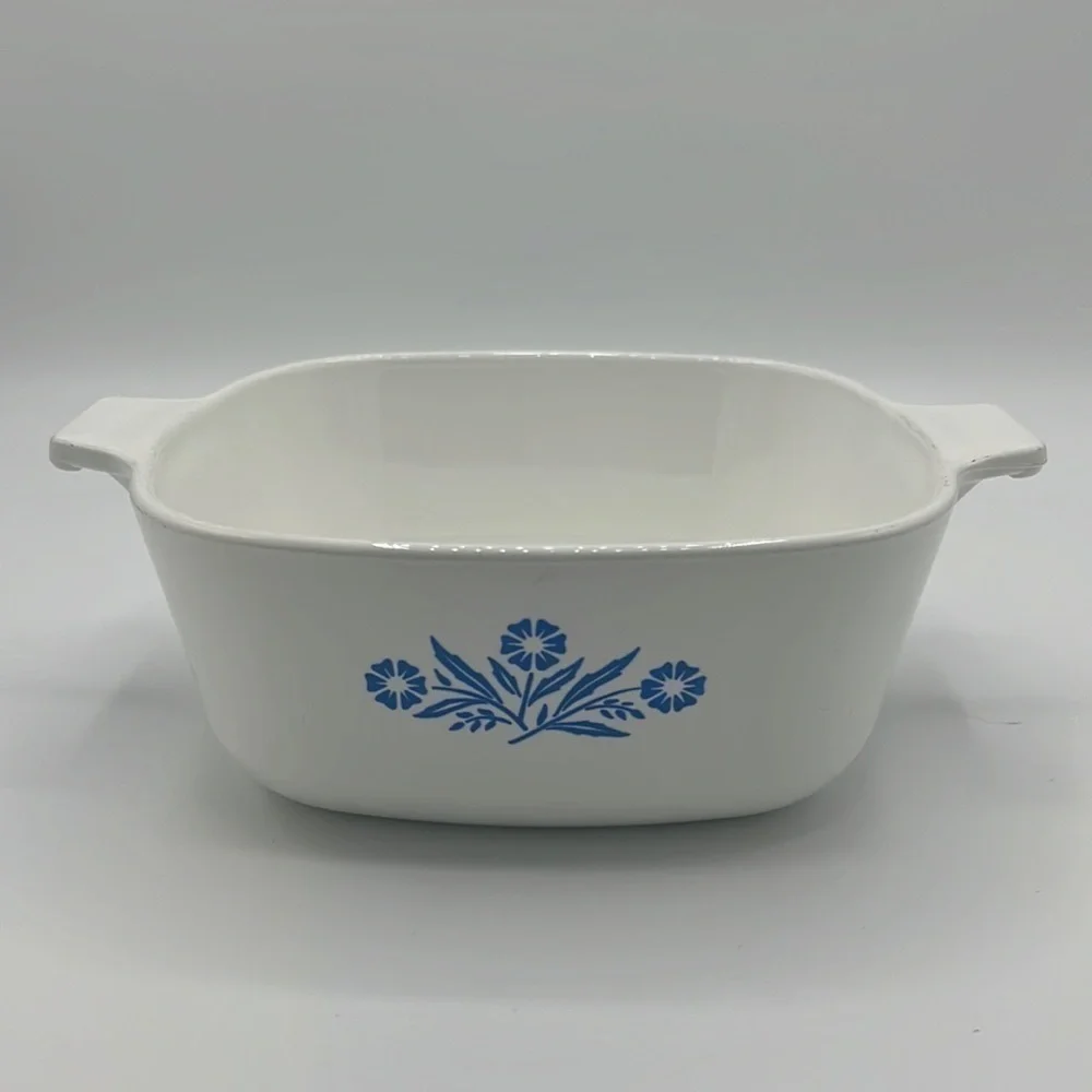 CORNINGWARE BLUE CORNFLOWER 1 1/2 QUART SQUARE COOKING DISH